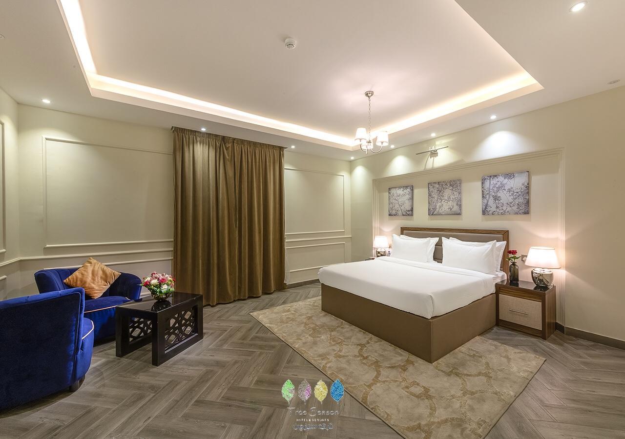 Tree Season Chalets Khamis Mushait Exterior photo